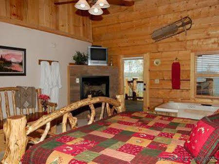 White River Lodge Bed And Breakfast Ridgedale Oda fotoğraf